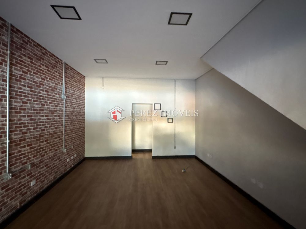 Salão para alugar na Avenida Leonor Bolsoni Marques da SilvaCentro - 999-170559-0.jpg